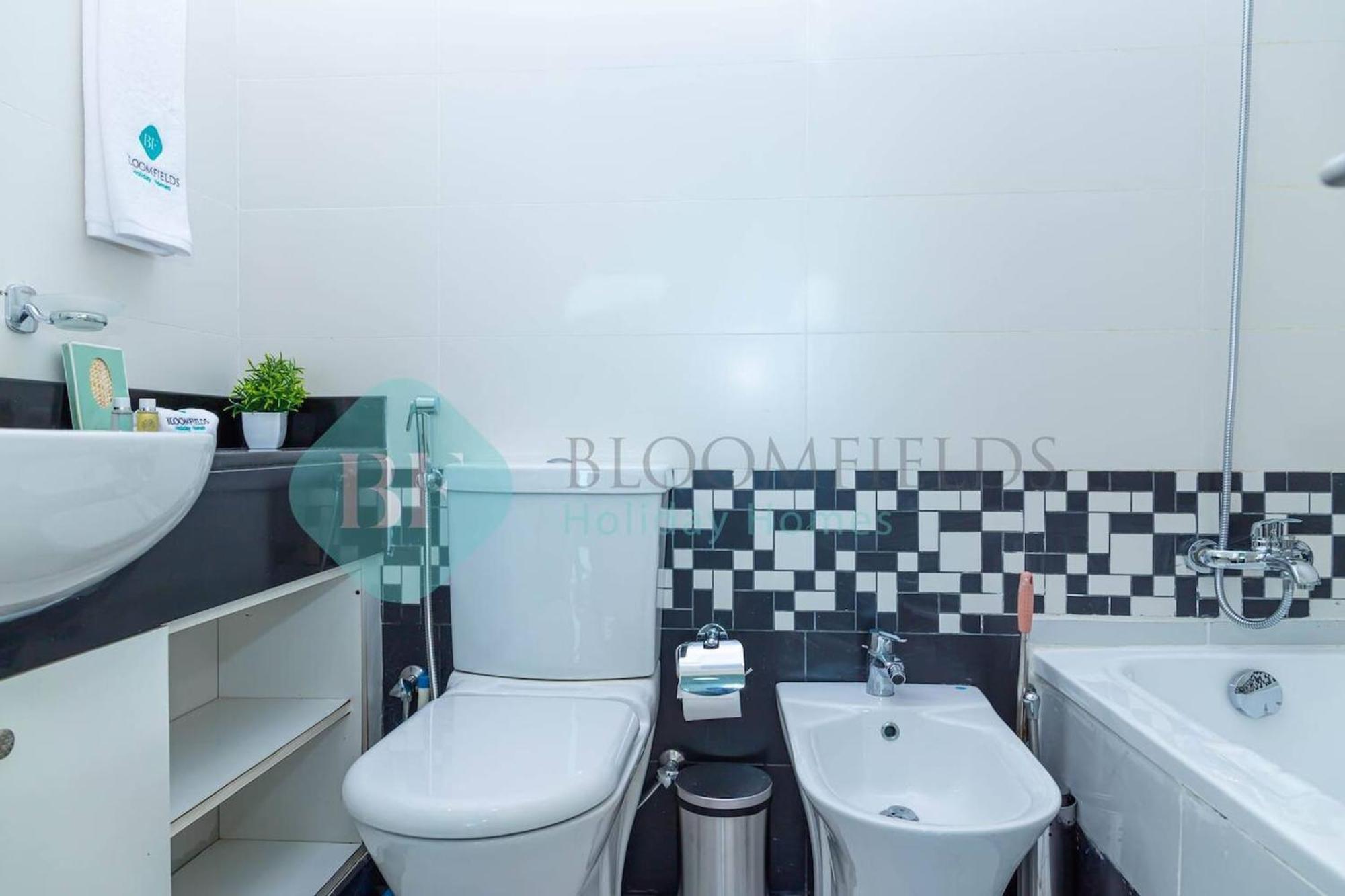 Bloomfields 1br Ocean View In Oceanscape Apartamento